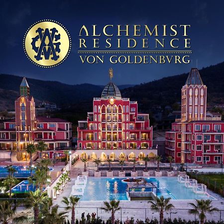 Alchemist Residence Von Goldenburg Belashtitsa Bagian luar foto